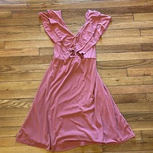 Soft pink maternity dress